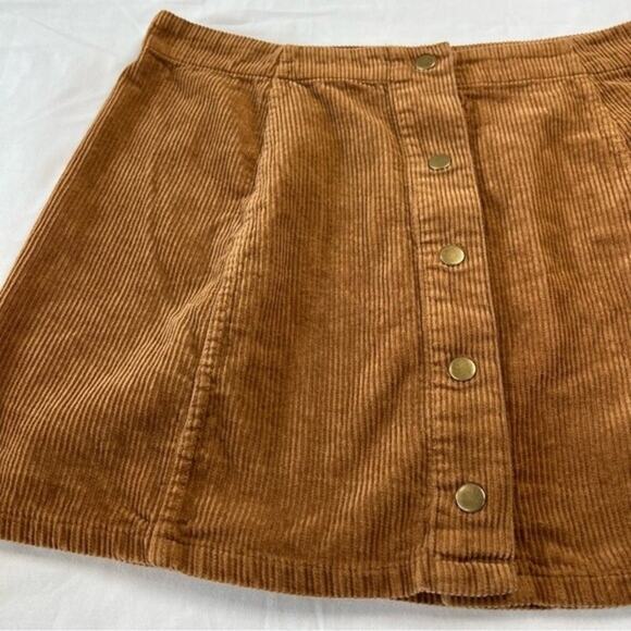 Rue 21 Women's Mini Skirt Corduroy Tan Large 100% Cotton - Picture 2 of 4